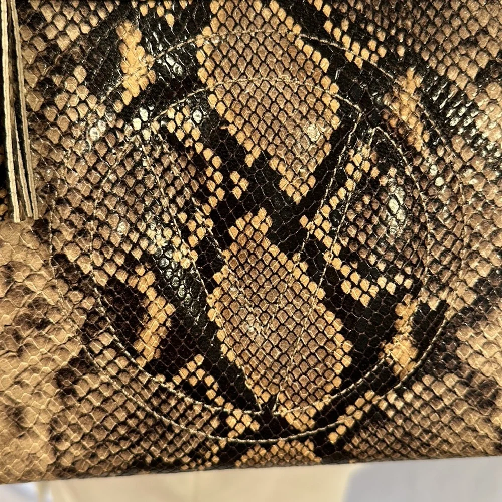 NWT Mario Valentino snake print leather shoulder bag - Picture 3 of 14
